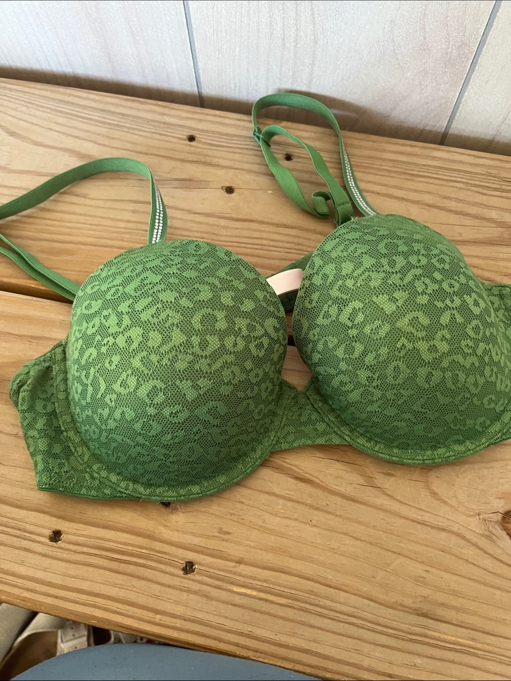 Victoria's Secret Green Lace Push-Up Bra